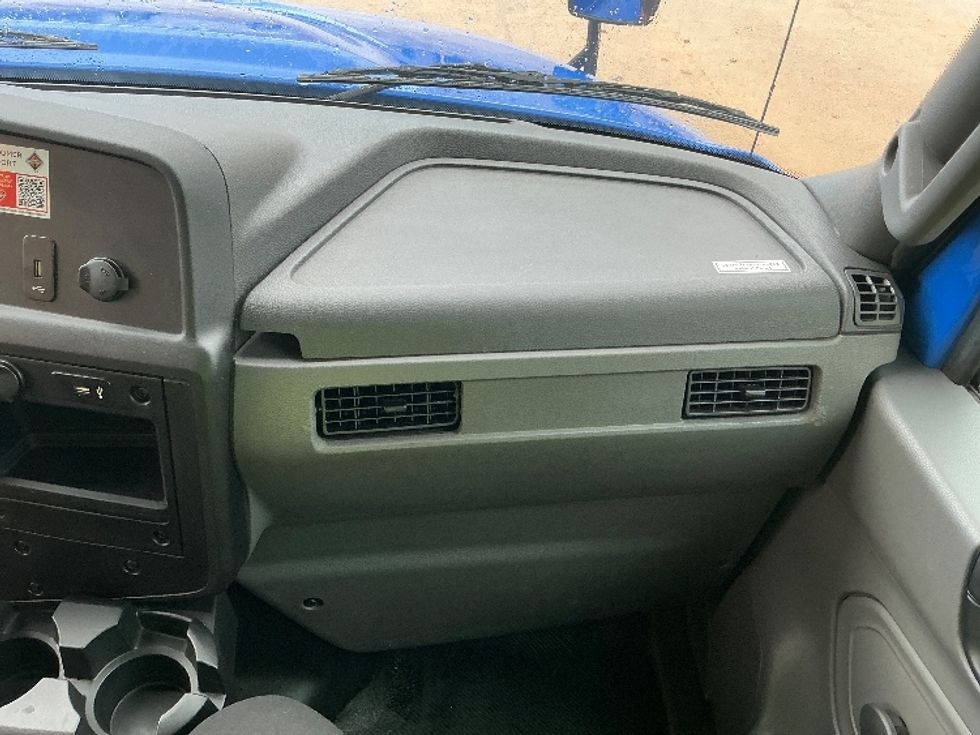 Medium Duty Box Truck-Light and Medium Duty Trucks-International-2021-MV607-Olive Branch-MS-98,968\n\t\tmiles-$ 61,750 - Image 21