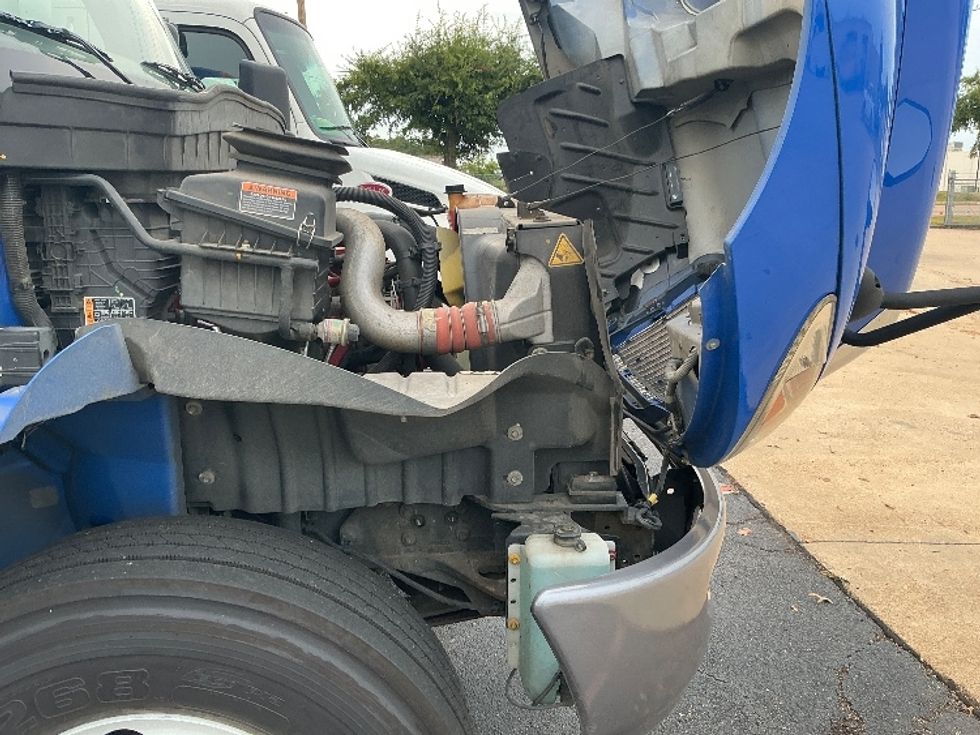 Medium Duty Box Truck-Light and Medium Duty Trucks-International-2021-MV607-Olive Branch-MS-98,968\n\t\tmiles-$ 61,750 - Image 23