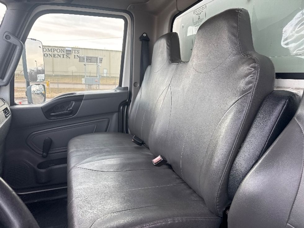 Medium Duty Box Truck-Light and Medium Duty Trucks-International-2021-MV607-Omaha-NE-151,938\n\t\tmiles-$ 58,750 - Image 19