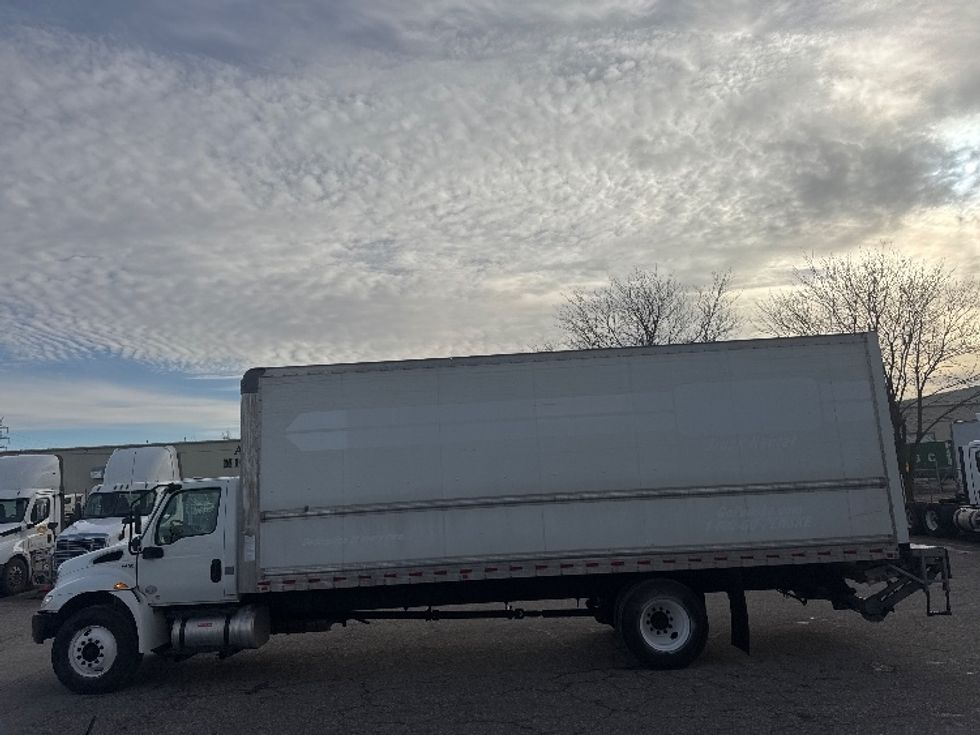 Medium Duty Box Truck-Light and Medium Duty Trucks-International-2021-MV607-Omaha-NE-151,938\n\t\tmiles-$ 58,750 - Image 4
