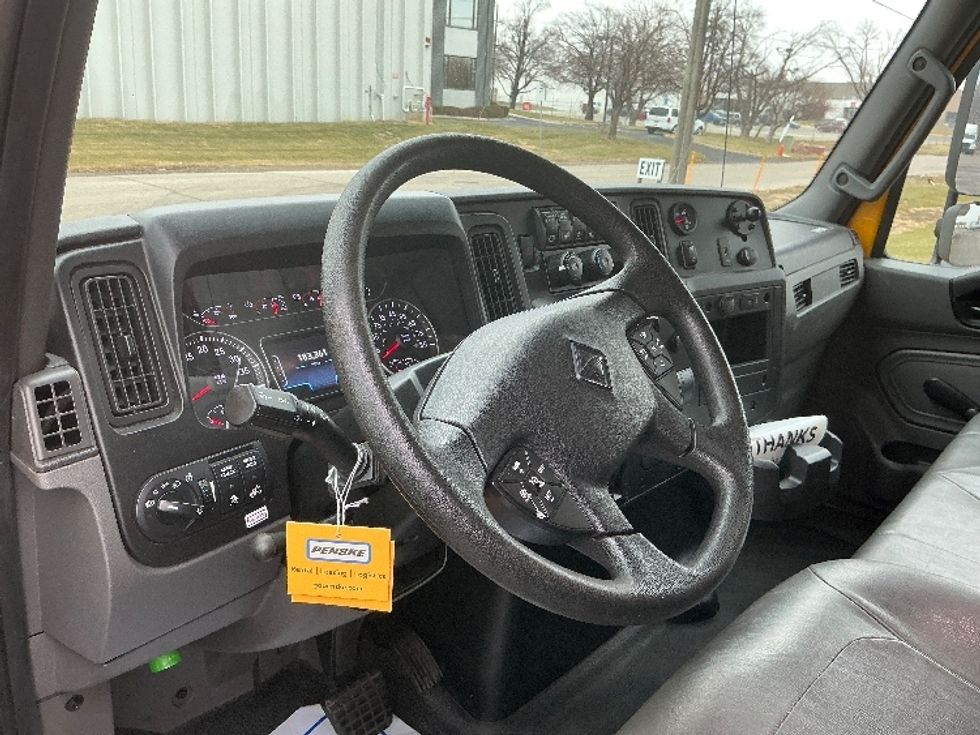 Medium Duty Box Truck-Light and Medium Duty Trucks-International-2021-MV607-Omaha-NE-183,383\n\t\tmiles-$ 38,500 - Image 17