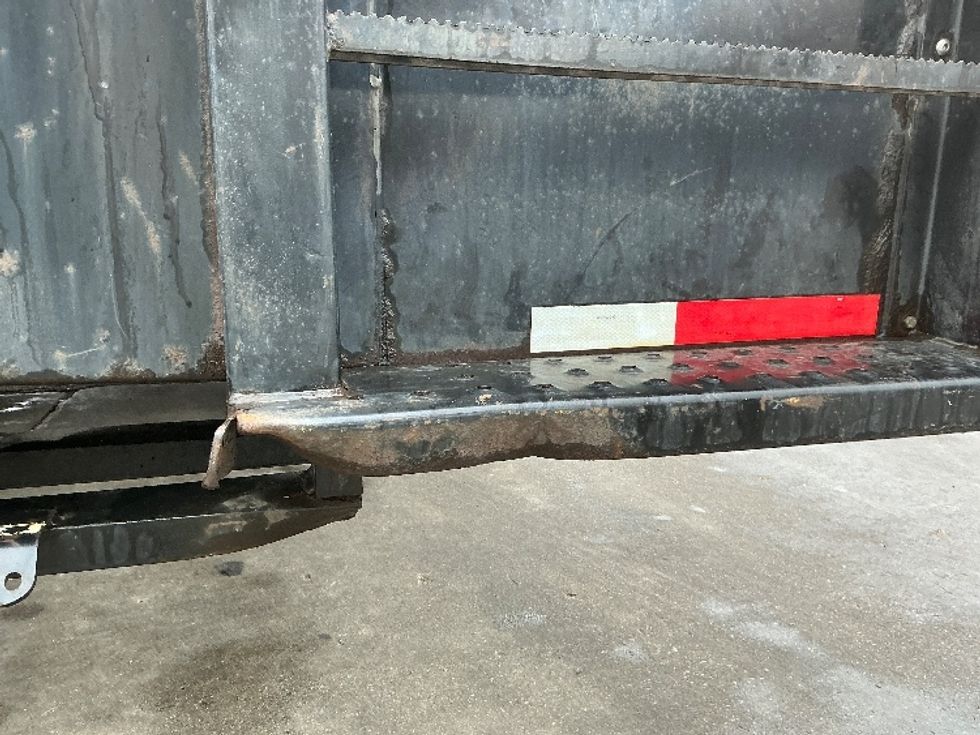 Medium Duty Box Truck-Light and Medium Duty Trucks-International-2021-MV607-Omaha-NE-183,383\n\t\tmiles-$ 38,500 - Image 25