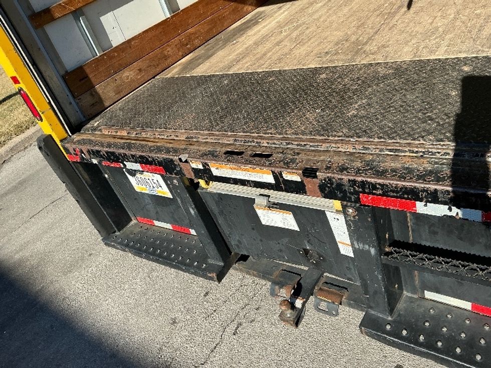 Medium Duty Box Truck-Light and Medium Duty Trucks-International-2021-MV607-Omaha-NE-185,008\n\t\tmiles-$ 44,500 - Image 9