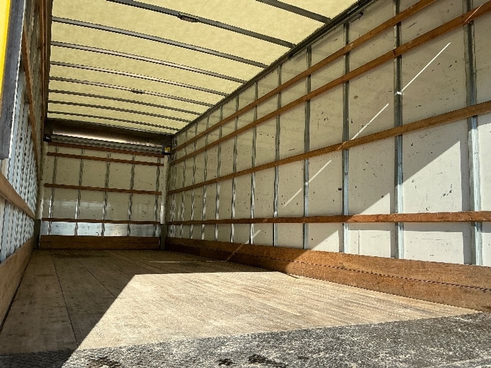 Medium Duty Box Truck-Light and Medium Duty Trucks-International-2021-MV607-Omaha-NE-191,765\n\t\tmiles-$ 43,500 - Image 12