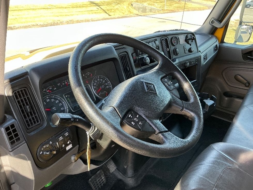 Medium Duty Box Truck-Light and Medium Duty Trucks-International-2021-MV607-Omaha-NE-191,765\n\t\tmiles-$ 43,500 - Image 17
