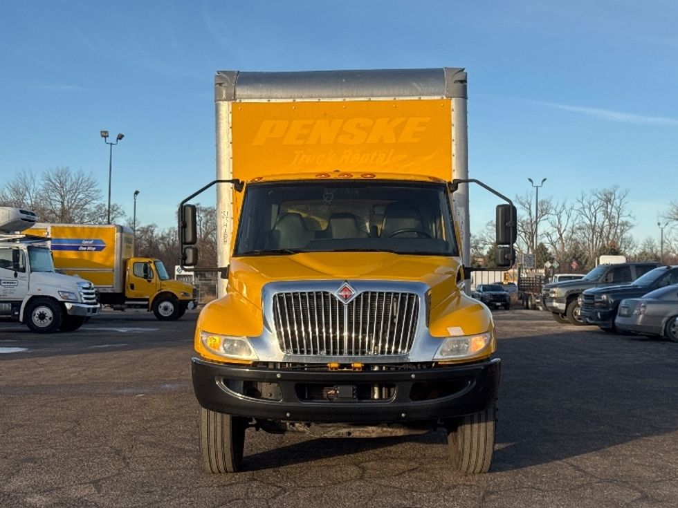 Medium Duty Box Truck-Light and Medium Duty Trucks-International-2021-MV607-Omaha-NE-191,765\n\t\tmiles-$ 43,500 - Image 2