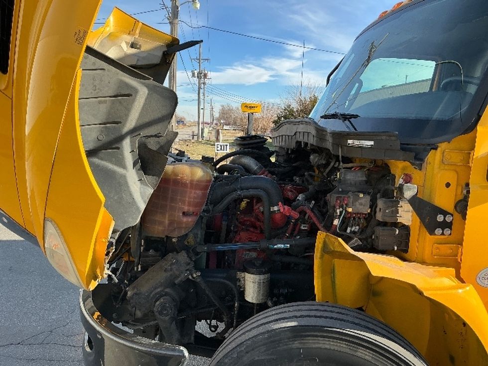 Medium Duty Box Truck-Light and Medium Duty Trucks-International-2021-MV607-Omaha-NE-191,765\n\t\tmiles-$ 43,500 - Image 24