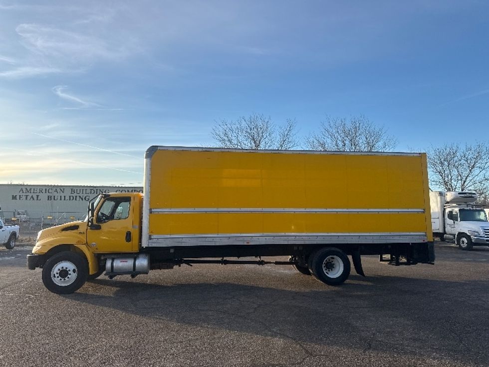 Medium Duty Box Truck-Light and Medium Duty Trucks-International-2021-MV607-Omaha-NE-191,765\n\t\tmiles-$ 43,500 - Image 4