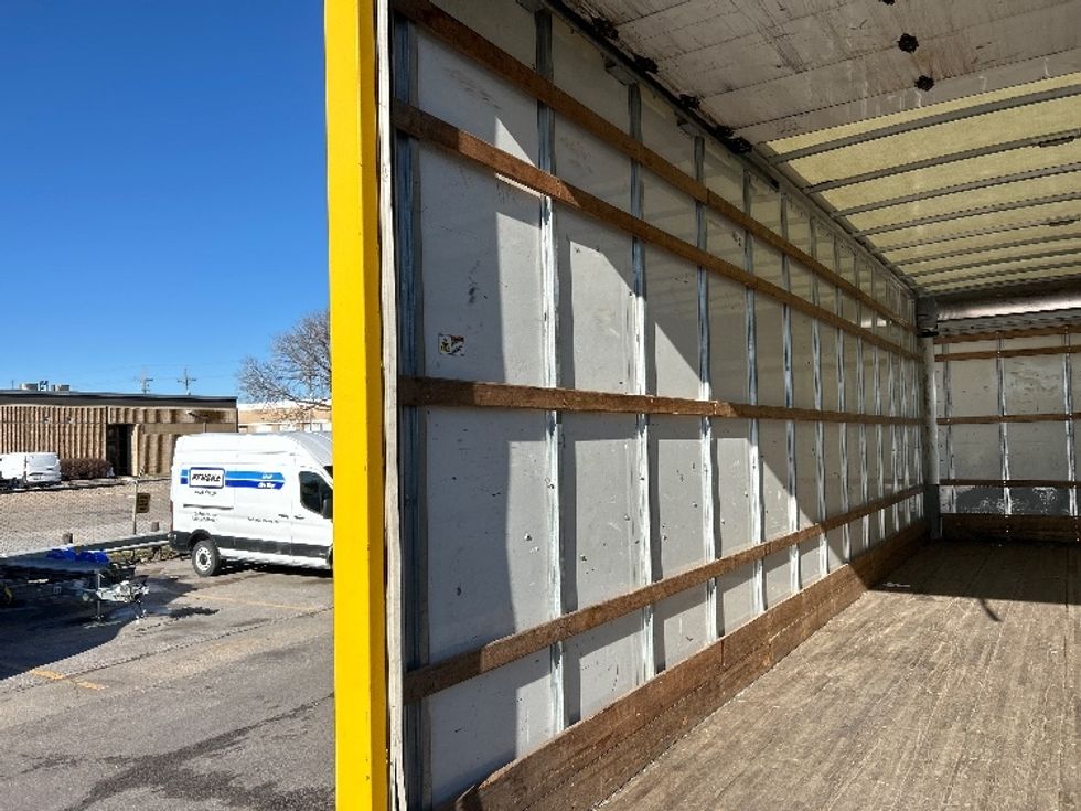 Medium Duty Box Truck-Light and Medium Duty Trucks-International-2021-MV607-Omaha-NE-212,941\n\t\tmiles-$ 40,500 - Image 11