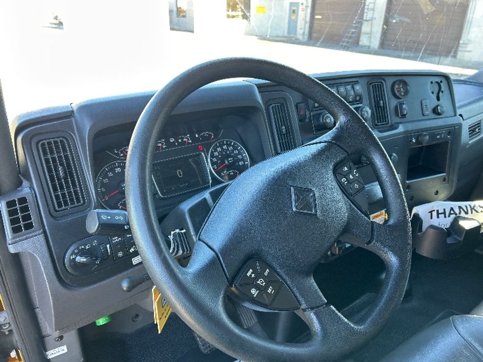 Medium Duty Box Truck-Light and Medium Duty Trucks-International-2021-MV607-Omaha-NE-212,941\n\t\tmiles-$ 40,500 - Image 17