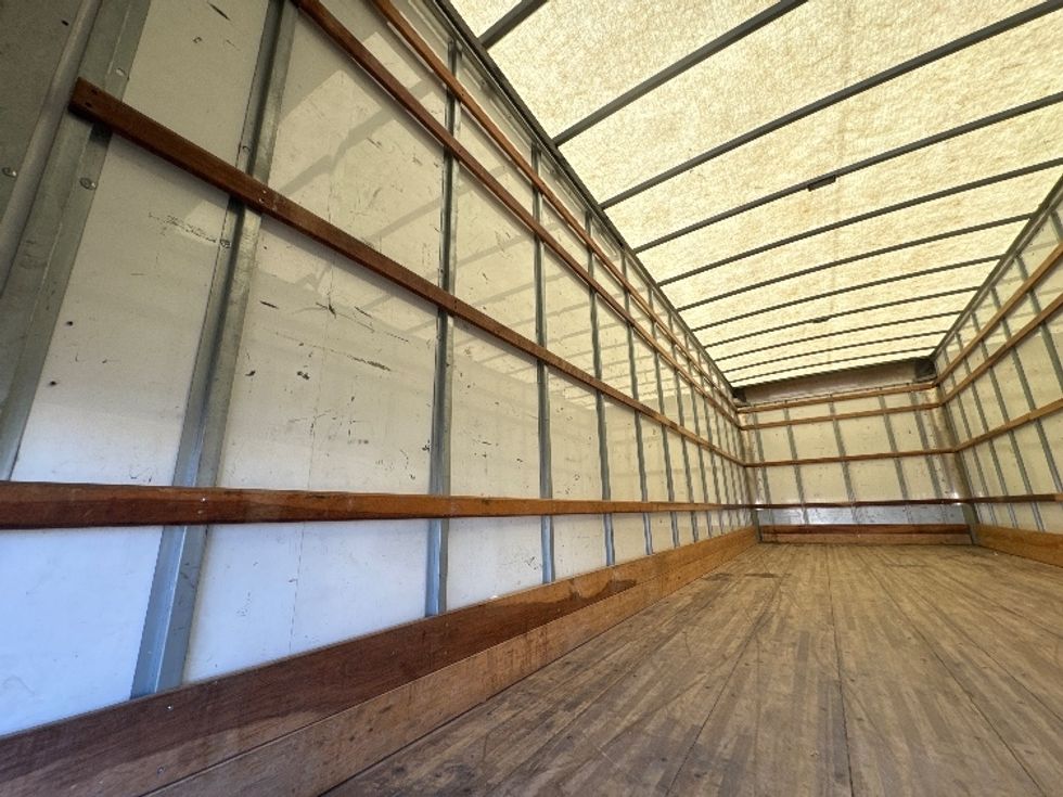 Medium Duty Box Truck-Light and Medium Duty Trucks-International-2021-MV607-Omaha-NE-220,822\n\t\tmiles-$ 39,250 - Image 11