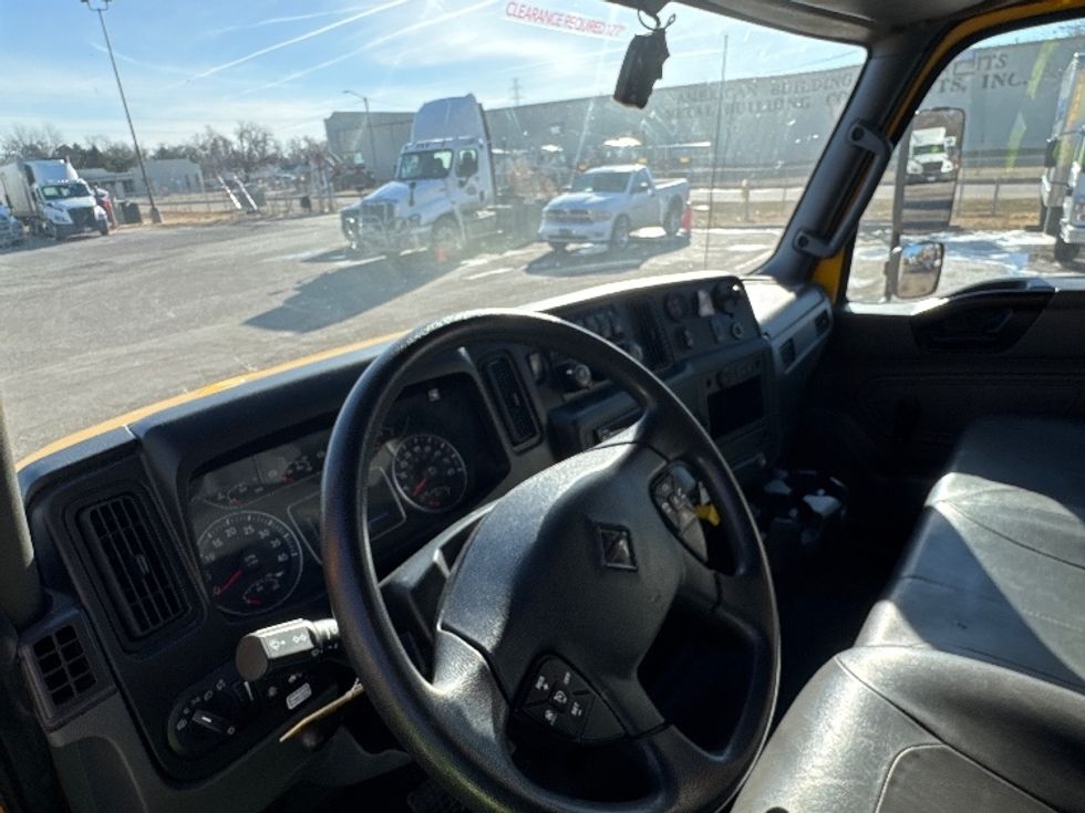Medium Duty Box Truck-Light and Medium Duty Trucks-International-2021-MV607-Omaha-NE-220,822\n\t\tmiles-$ 39,250 - Image 17