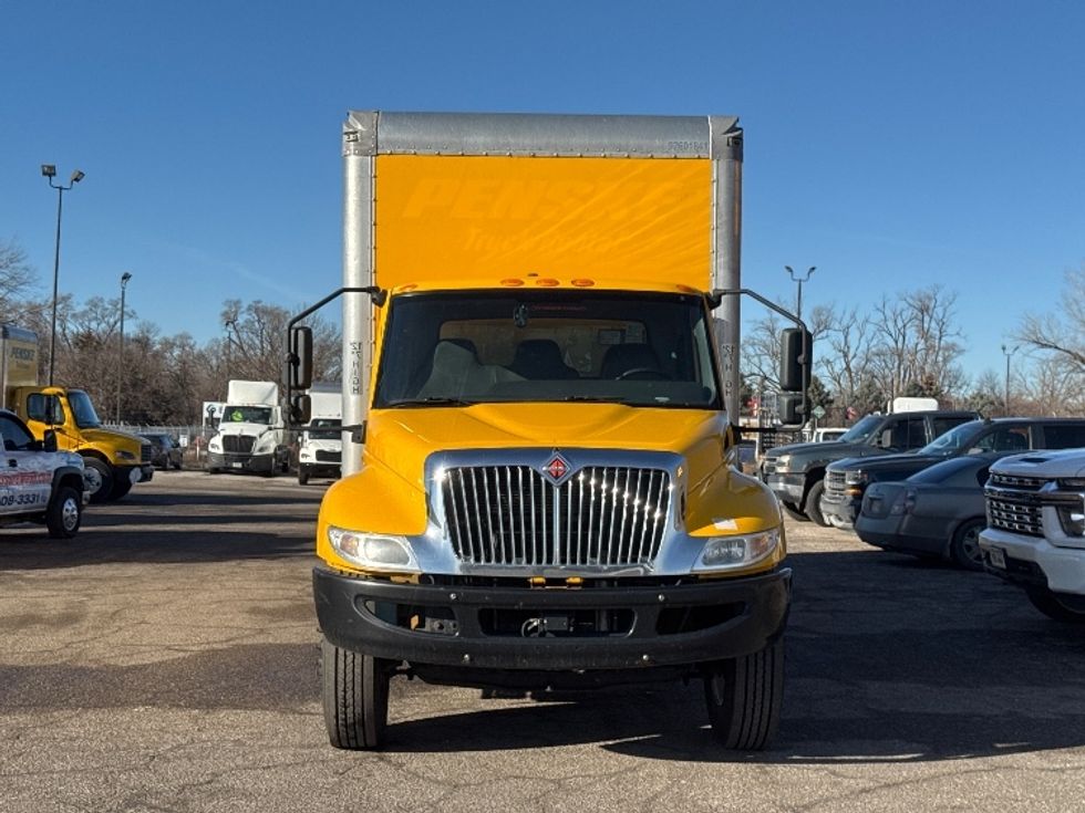 Medium Duty Box Truck-Light and Medium Duty Trucks-International-2021-MV607-Omaha-NE-220,822\n\t\tmiles-$ 39,250 - Image 2