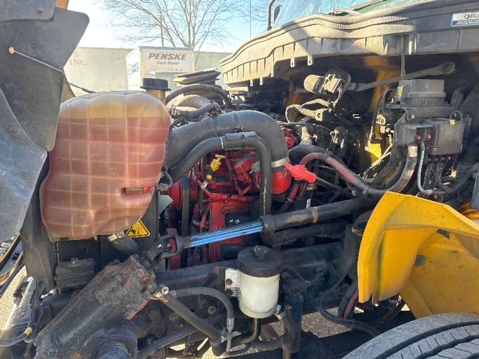 Medium Duty Box Truck-Light and Medium Duty Trucks-International-2021-MV607-Omaha-NE-220,822\n\t\tmiles-$ 39,250 - Image 24