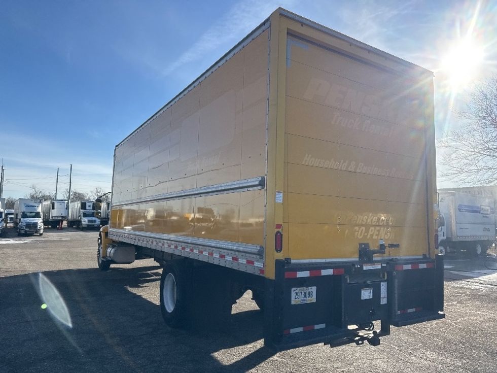 Medium Duty Box Truck-Light and Medium Duty Trucks-International-2021-MV607-Omaha-NE-220,822\n\t\tmiles-$ 39,250 - Image 6