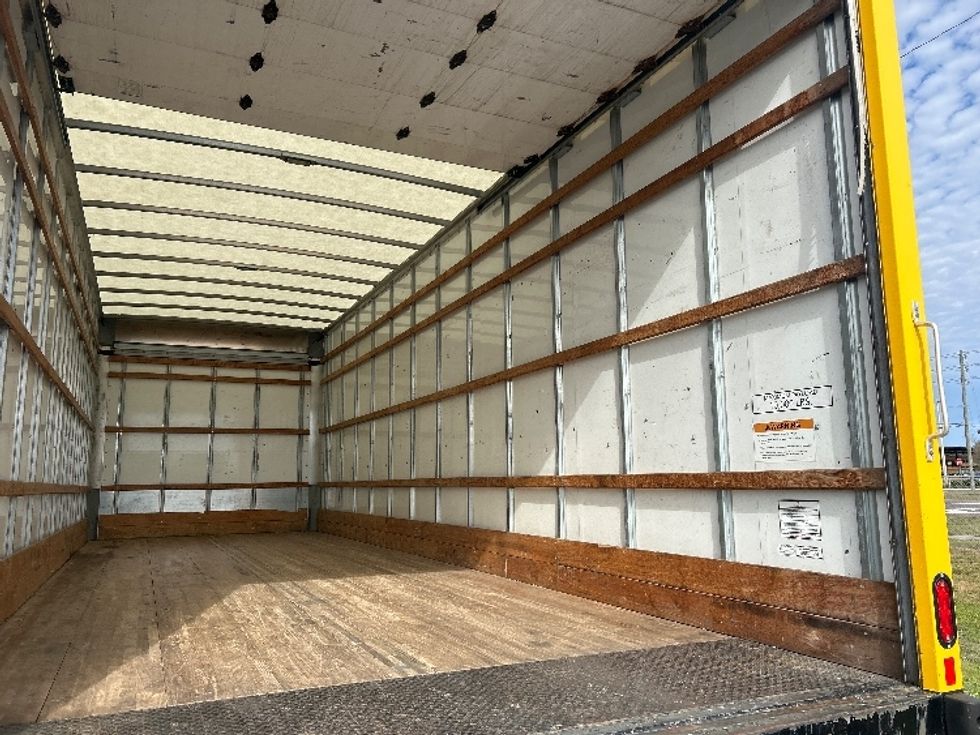 Medium Duty Box Truck-Light and Medium Duty Trucks-International-2021-MV607-Orlando-FL-121,460\n\t\tmiles-$ 53,750 - Image 12