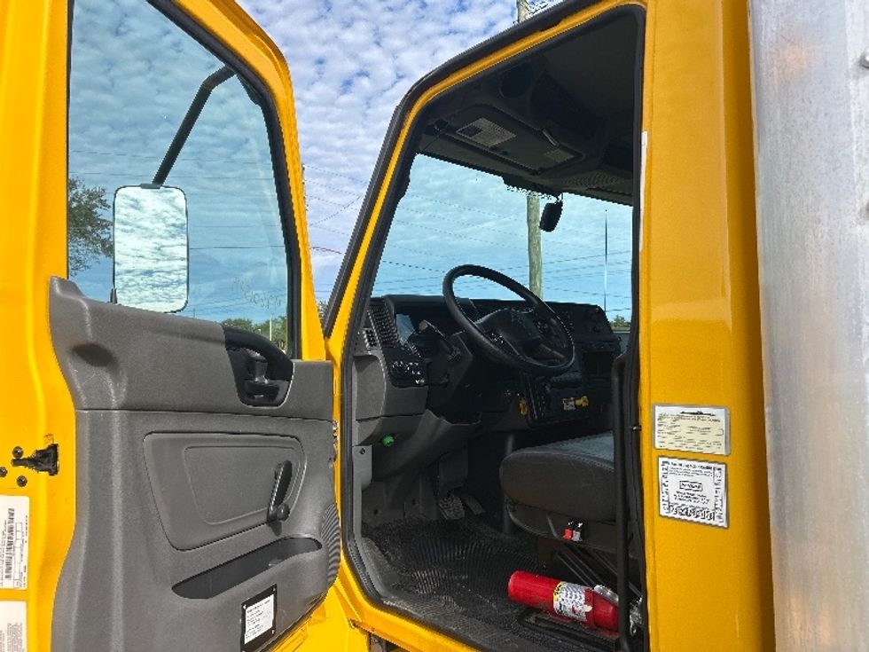 Medium Duty Box Truck-Light and Medium Duty Trucks-International-2021-MV607-Orlando-FL-121,460\n\t\tmiles-$ 53,750 - Image 16