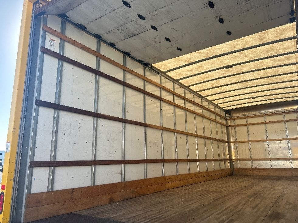 Medium Duty Box Truck-Light and Medium Duty Trucks-International-2021-MV607-Orlando-FL-159,970\n\t\tmiles-$ 48,000 - Image 11