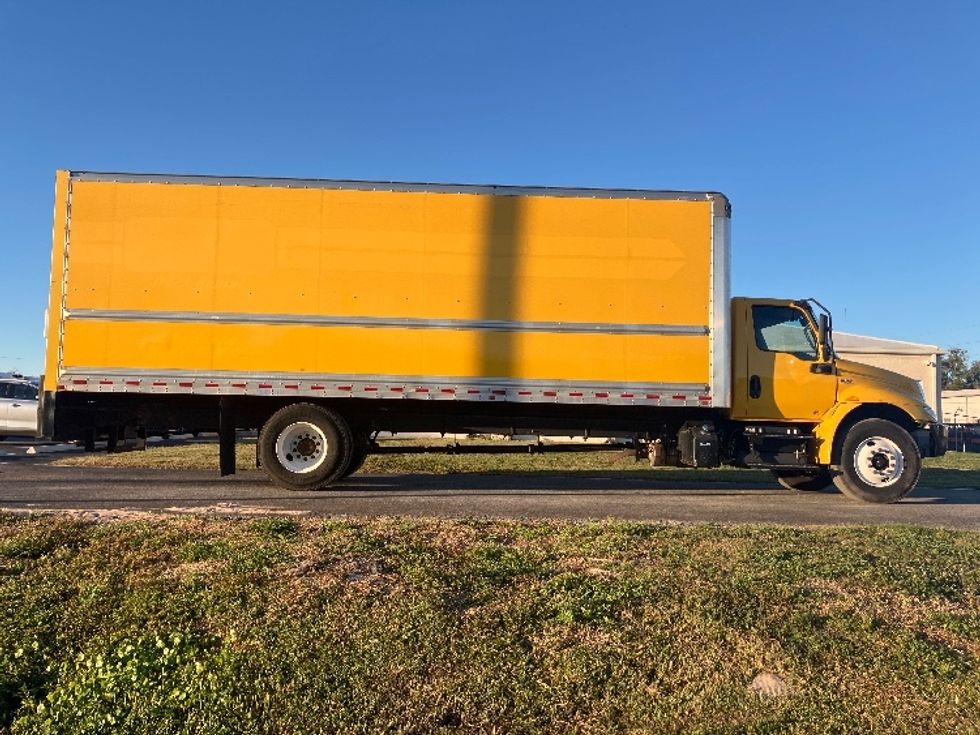 Medium Duty Box Truck-Light and Medium Duty Trucks-International-2021-MV607-Orlando-FL-159,970\n\t\tmiles-$ 48,000 - Image 15