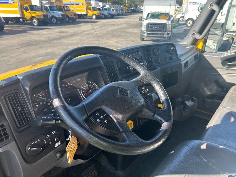 Medium Duty Box Truck-Light and Medium Duty Trucks-International-2021-MV607-Orlando-FL-159,970\n\t\tmiles-$ 48,000 - Image 17