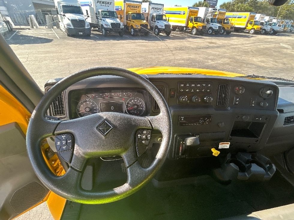 Medium Duty Box Truck-Light and Medium Duty Trucks-International-2021-MV607-Orlando-FL-159,970\n\t\tmiles-$ 48,000 - Image 18