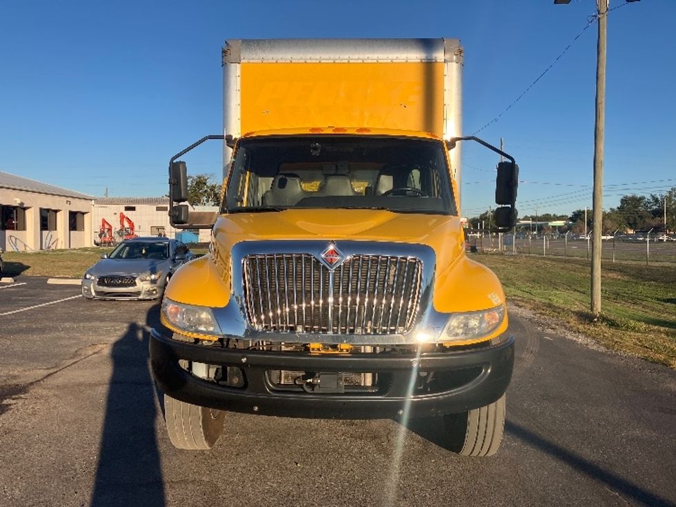 Medium Duty Box Truck-Light and Medium Duty Trucks-International-2021-MV607-Orlando-FL-159,970\n\t\tmiles-$ 48,000 - Image 2