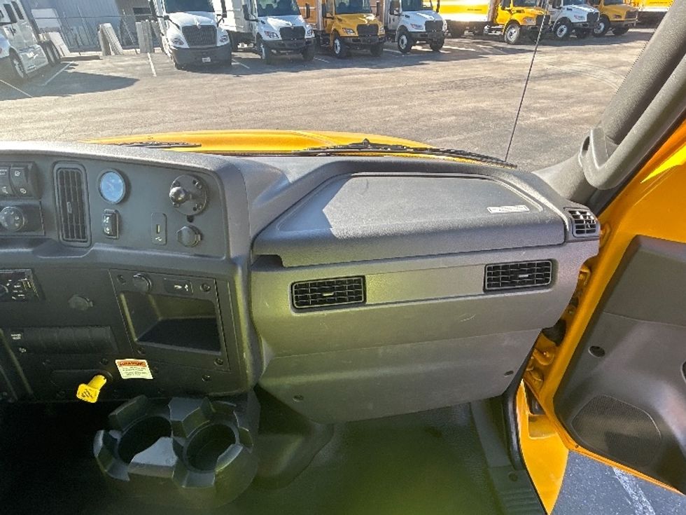 Medium Duty Box Truck-Light and Medium Duty Trucks-International-2021-MV607-Orlando-FL-159,970\n\t\tmiles-$ 48,000 - Image 21