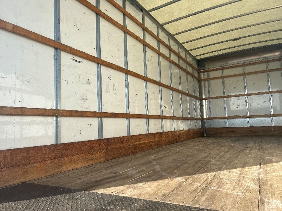Medium Duty Box Truck-Light and Medium Duty Trucks-International-2021-MV607-Orlando-FL-172,377\n\t\tmiles-$ 40,000 - Image 11
