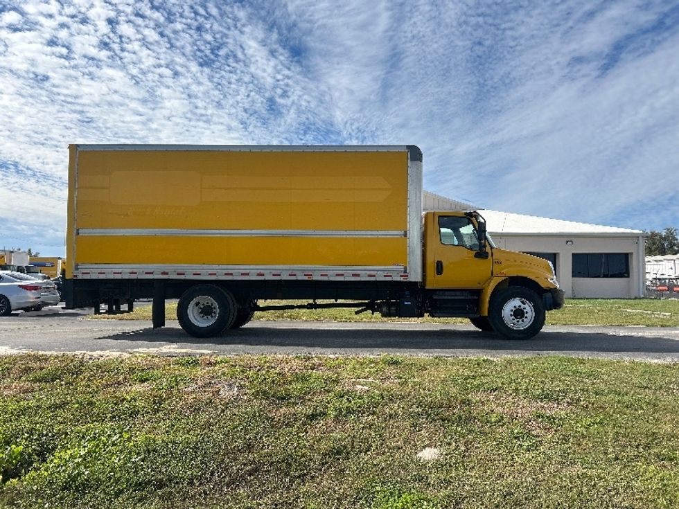 Medium Duty Box Truck-Light and Medium Duty Trucks-International-2021-MV607-Orlando-FL-172,377\n\t\tmiles-$ 40,000 - Image 15