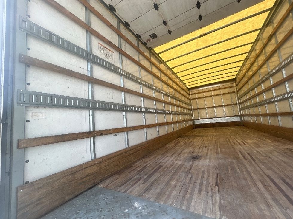 Medium Duty Box Truck-Light and Medium Duty Trucks-International-2021-MV607-Orlando-FL-194,794\n\t\tmiles-$ 54,750 - Image 11