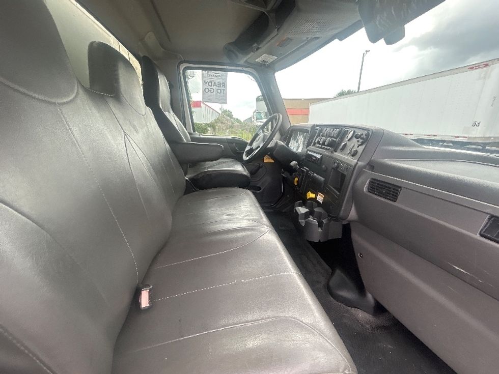 Medium Duty Box Truck-Light and Medium Duty Trucks-International-2021-MV607-Orlando-FL-194,794\n\t\tmiles-$ 54,750 - Image 21