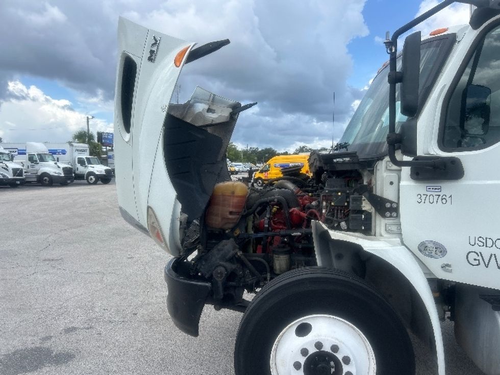 Medium Duty Box Truck-Light and Medium Duty Trucks-International-2021-MV607-Orlando-FL-194,794\n\t\tmiles-$ 54,750 - Image 23