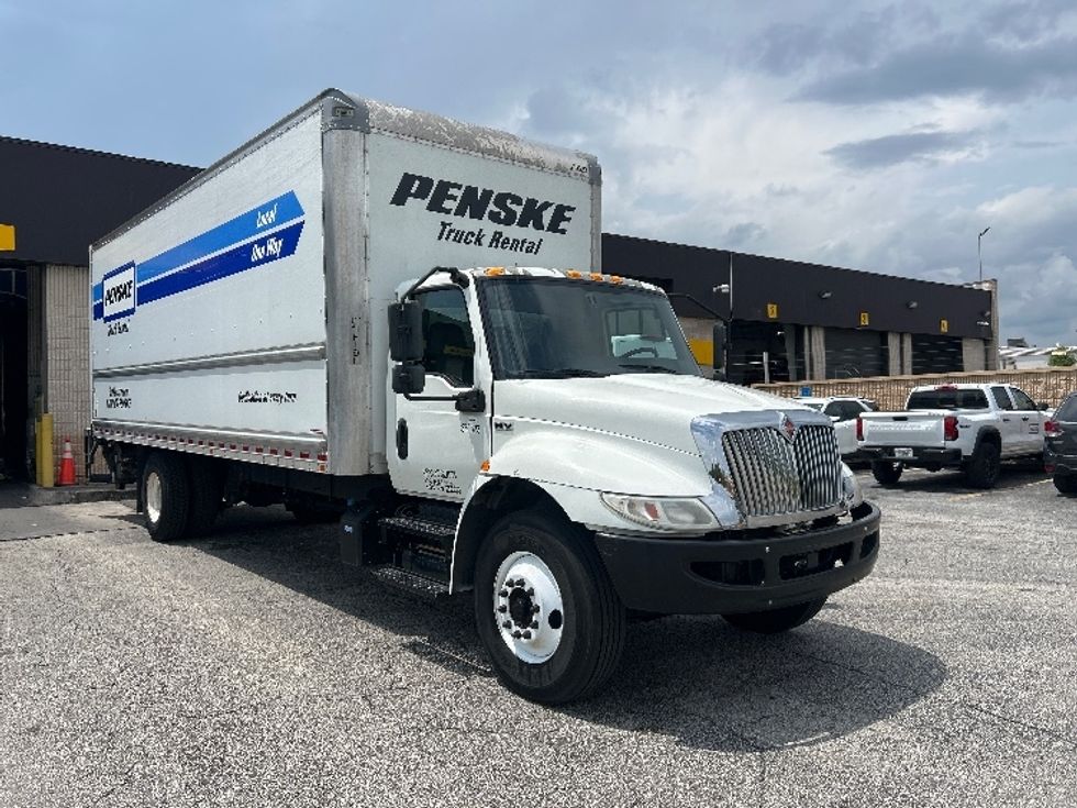 Medium Duty Box Truck-Light and Medium Duty Trucks-International-2021-MV607-Orlando-FL-205,426\n\t\tmiles-$ 51,000 - Image 1