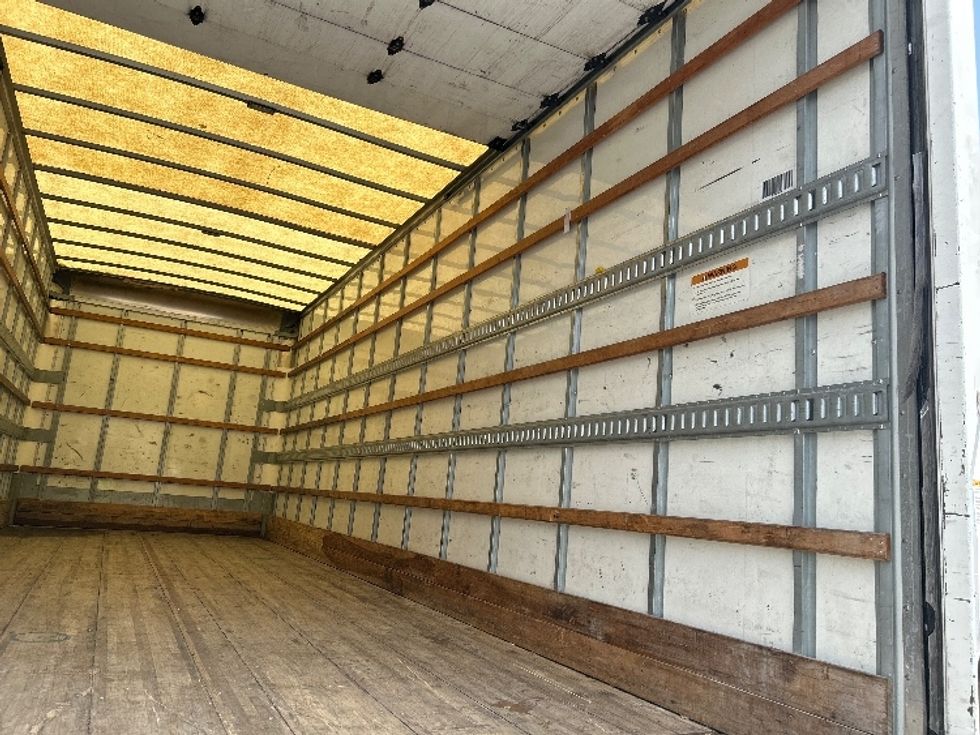 Medium Duty Box Truck-Light and Medium Duty Trucks-International-2021-MV607-Orlando-FL-205,426\n\t\tmiles-$ 51,000 - Image 12
