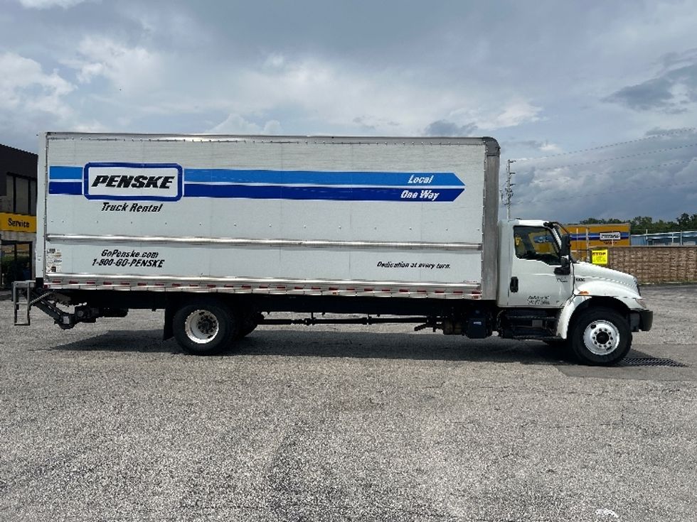 Medium Duty Box Truck-Light and Medium Duty Trucks-International-2021-MV607-Orlando-FL-205,426\n\t\tmiles-$ 51,000 - Image 15
