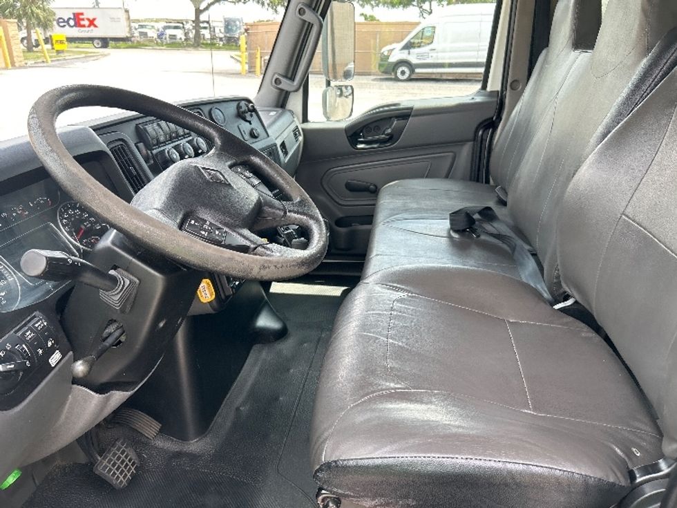 Medium Duty Box Truck-Light and Medium Duty Trucks-International-2021-MV607-Orlando-FL-205,426\n\t\tmiles-$ 51,000 - Image 19