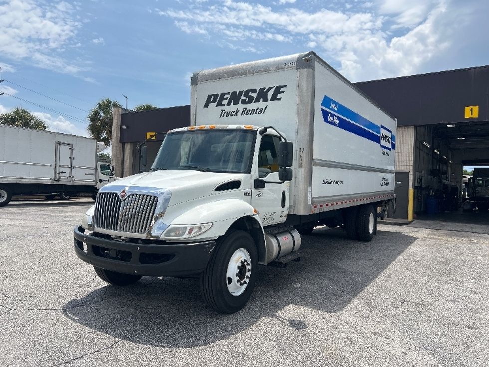 Medium Duty Box Truck-Light and Medium Duty Trucks-International-2021-MV607-Orlando-FL-205,426\n\t\tmiles-$ 51,000 - Image 3
