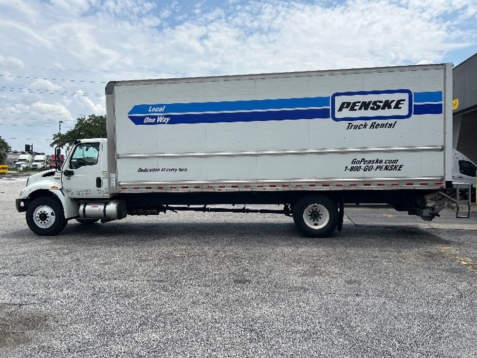 Medium Duty Box Truck-Light and Medium Duty Trucks-International-2021-MV607-Orlando-FL-205,426\n\t\tmiles-$ 51,000 - Image 4