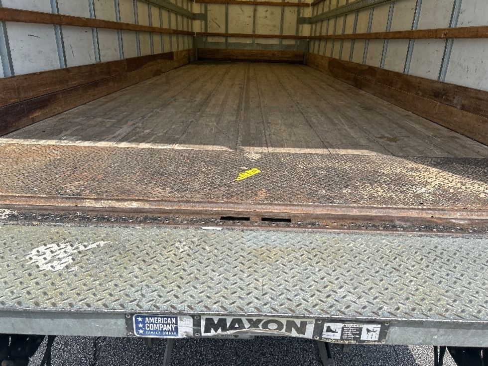 Medium Duty Box Truck-Light and Medium Duty Trucks-International-2021-MV607-Orlando-FL-205,426\n\t\tmiles-$ 51,000 - Image 8