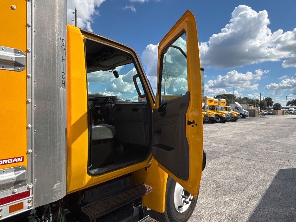 Medium Duty Box Truck-Light and Medium Duty Trucks-International-2021-MV607-Orlando-FL-217,250\n\t\tmiles-$ 39,750 - Image 20