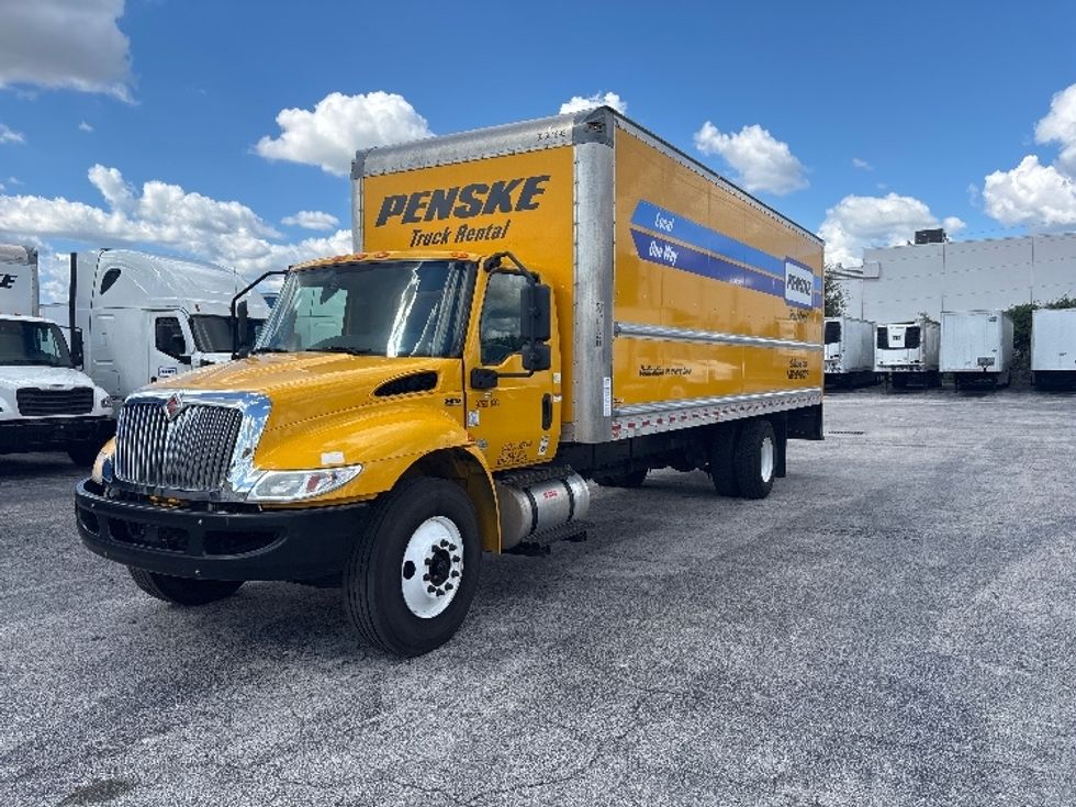 Medium Duty Box Truck-Light and Medium Duty Trucks-International-2021-MV607-Orlando-FL-217,250\n\t\tmiles-$ 39,750 - Image 3