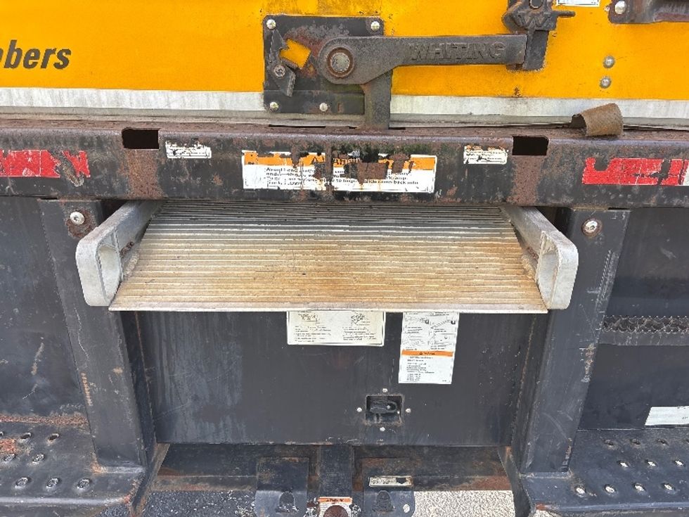Medium Duty Box Truck-Light and Medium Duty Trucks-International-2021-MV607-Orlando-FL-217,250\n\t\tmiles-$ 39,750 - Image 9