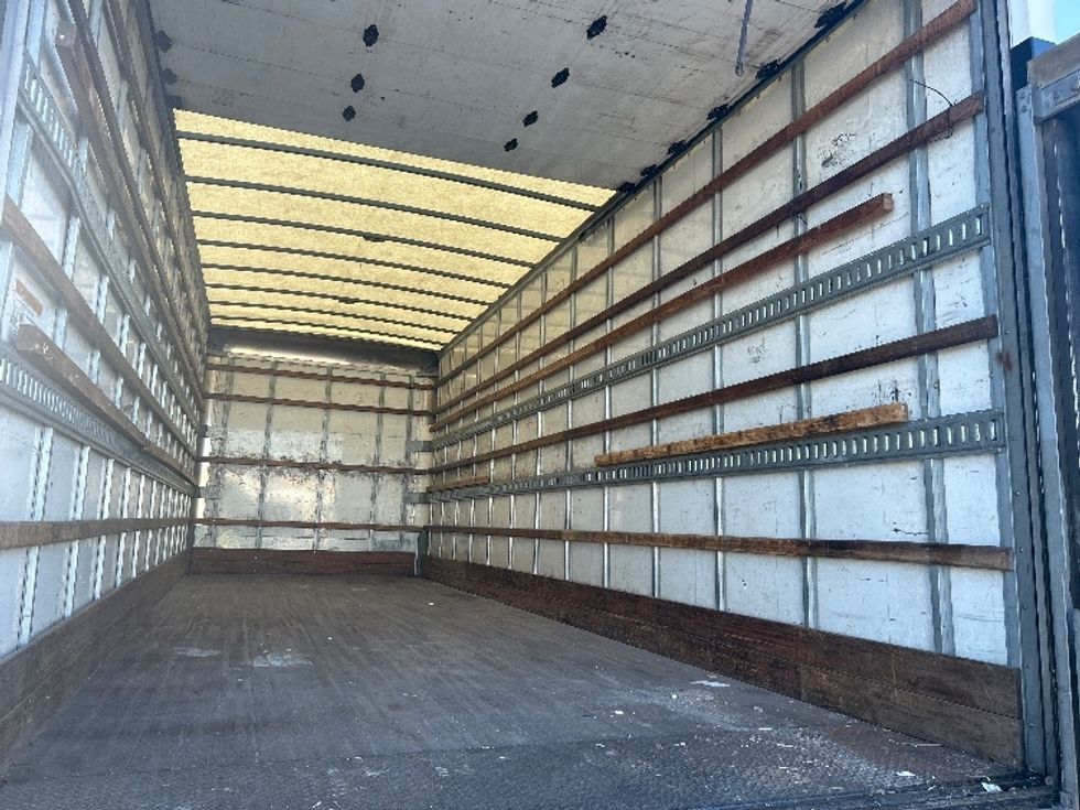 Medium Duty Box Truck-Light and Medium Duty Trucks-International-2021-MV607-Orlando-FL-230,310\n\t\tmiles-$ 46,000 - Image 12