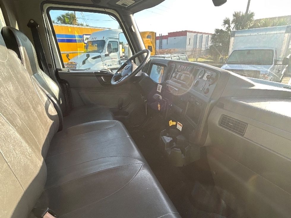 Medium Duty Box Truck-Light and Medium Duty Trucks-International-2021-MV607-Orlando-FL-230,310\n\t\tmiles-$ 46,000 - Image 22