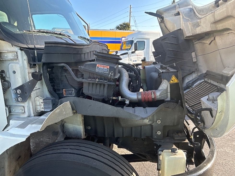 Medium Duty Box Truck-Light and Medium Duty Trucks-International-2021-MV607-Orlando-FL-230,310\n\t\tmiles-$ 46,000 - Image 23