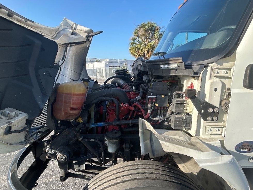 Medium Duty Box Truck-Light and Medium Duty Trucks-International-2021-MV607-Orlando-FL-230,310\n\t\tmiles-$ 46,000 - Image 24