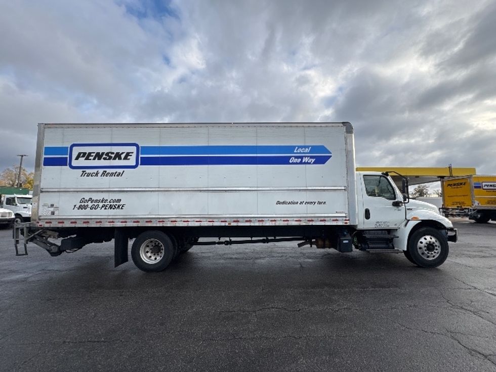 Medium Duty Box Truck-Light and Medium Duty Trucks-International-2021-MV607-Parsippany-NJ-250,260\n\t\tmiles-$ 39,000 - Image 15