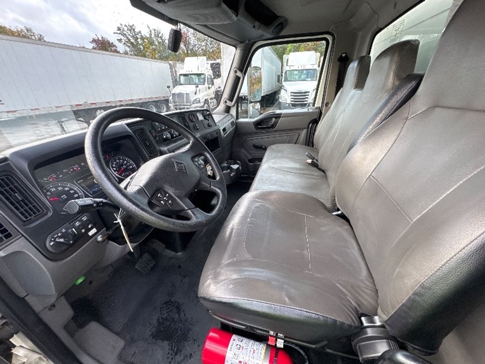 Medium Duty Box Truck-Light and Medium Duty Trucks-International-2021-MV607-Parsippany-NJ-250,260\n\t\tmiles-$ 39,000 - Image 17