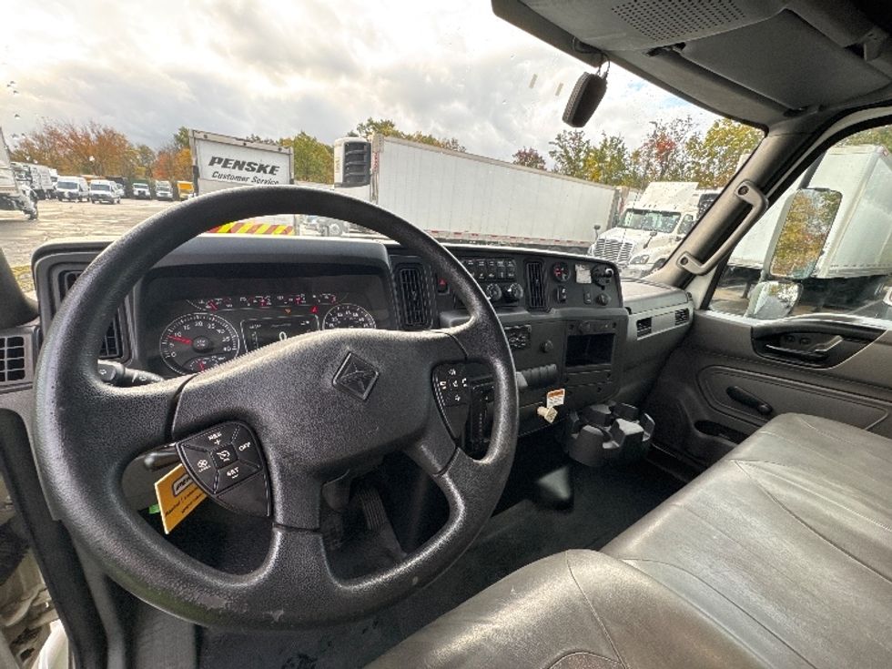 Medium Duty Box Truck-Light and Medium Duty Trucks-International-2021-MV607-Parsippany-NJ-250,260\n\t\tmiles-$ 39,000 - Image 18
