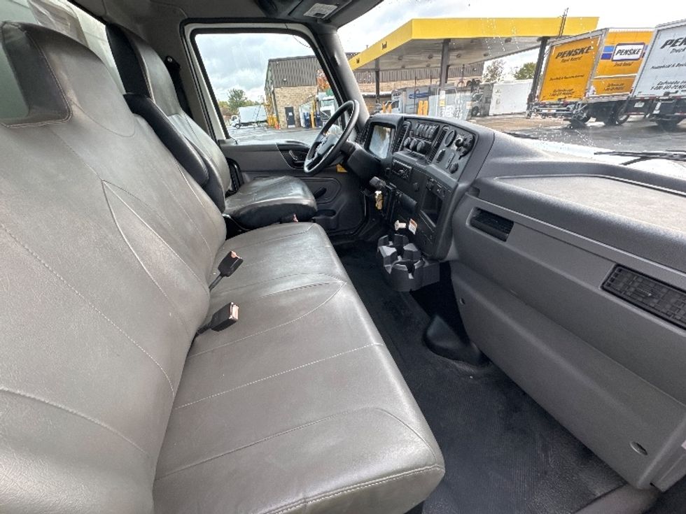 Medium Duty Box Truck-Light and Medium Duty Trucks-International-2021-MV607-Parsippany-NJ-250,260\n\t\tmiles-$ 39,000 - Image 22